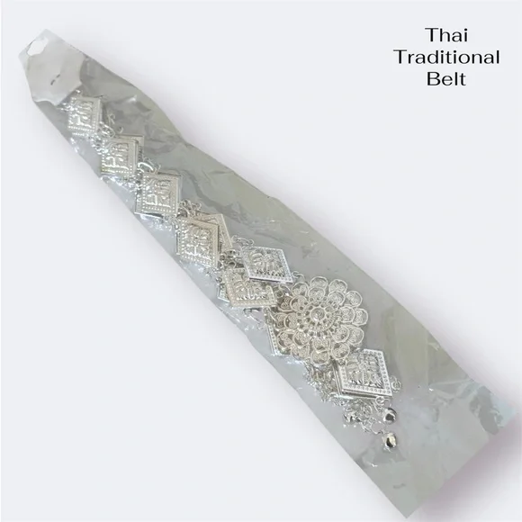 Silver Plated Traditional Thai Belt (chut thai) - Picture 2 of 6
